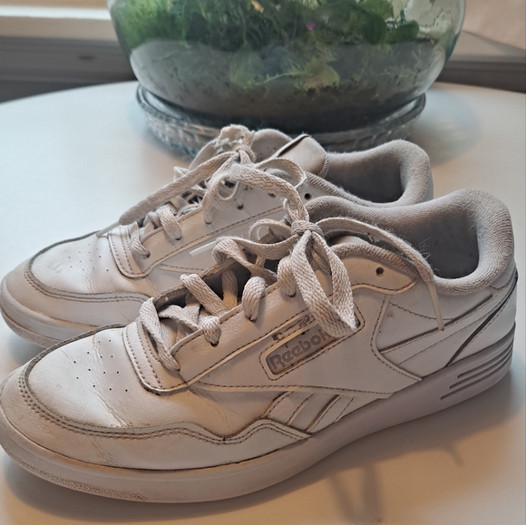 White Reebok Classics - Picture 2 of 10